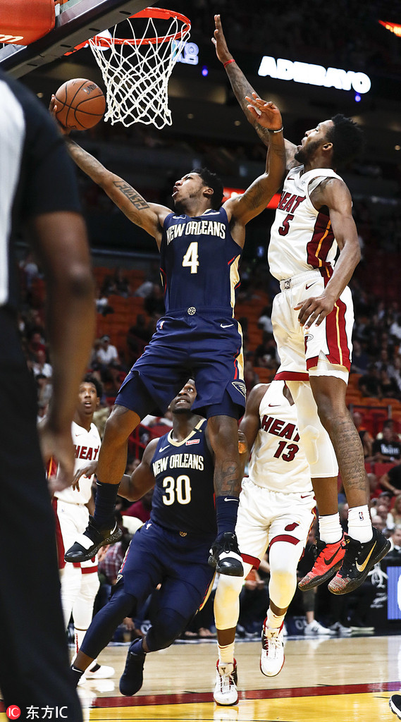 爱游戏体育入口-皇家马德里训练开放日，今晚战术微调引欢呼，欧超杯在即，赛季目标并未改变 